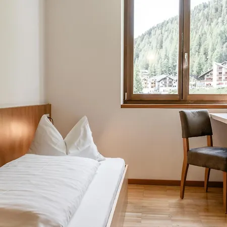 Nives Auberge de jeunesse Sulden